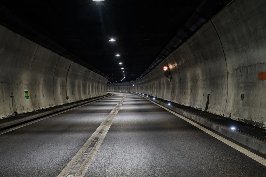 A18 Tunnel Eggflue Tunnelwand vorher